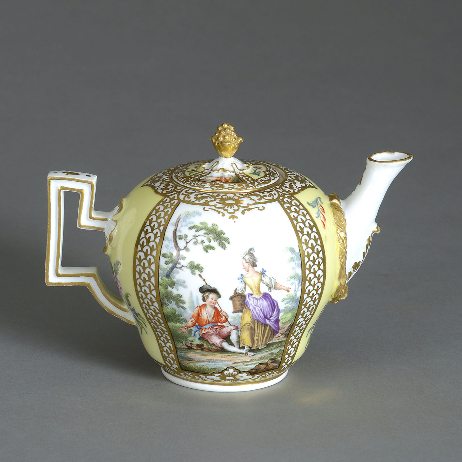 Meissen porcelain teapot with courting couple scene, circa 1800